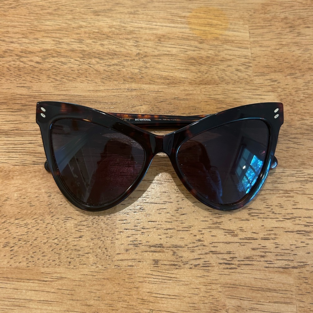 PRICE DROP Stella McCartney - Cat Eye sunglasses!